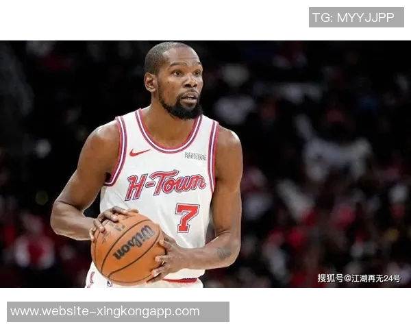 杜兰特状态起伏18投8中贡献20分8板5助攻8失误关键时刻跳投锁定胜局